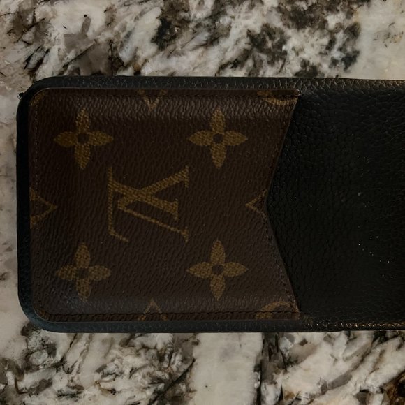 Louis Vuitton LOGO Iphone 11 PRO MAX Case - Picture 1 of 7
